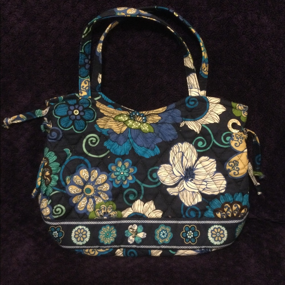 Vera Bradley Sherry bag in retired Mod Floral Blue